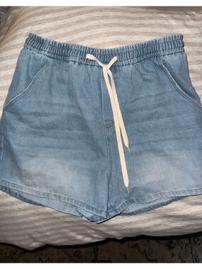 Cupshe Light Blue Denim Jean Shorts with Drawstring